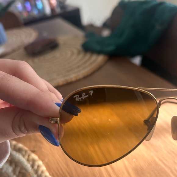 Polarized RayBan Aviators - Picture 2 of 3